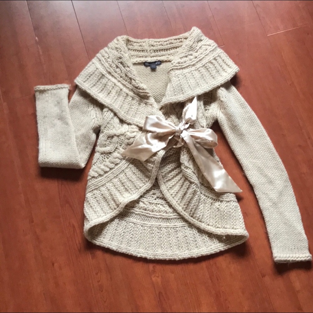 Cable knit sweater